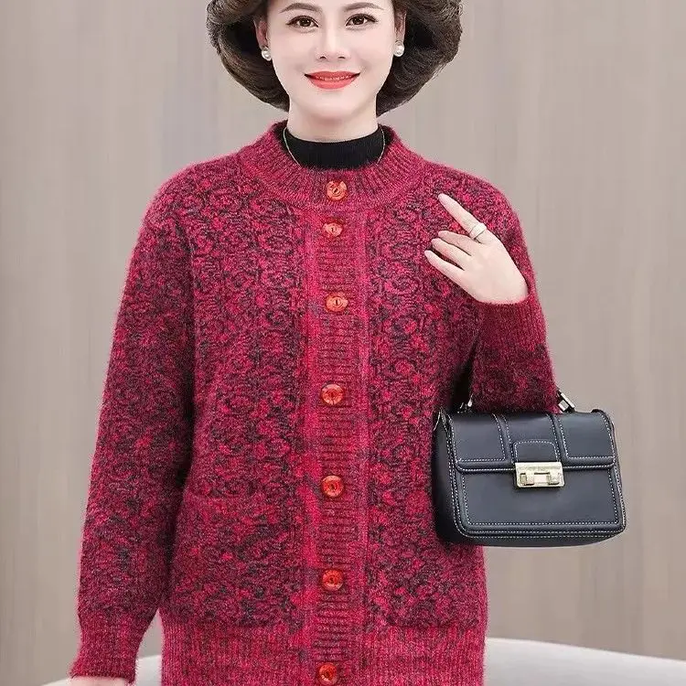 2026 New Sweater Women's Spring Autumn Knitwear Thickened Coat Female Middle-aged Old-aged Loose Cardigan Mother's Jacket Top
2026 New Sweater Women's Spring Autumn Knitwear Thickened Coat Female Middle-aged Old-aged Loose Cardigan Mother's Jacket Top