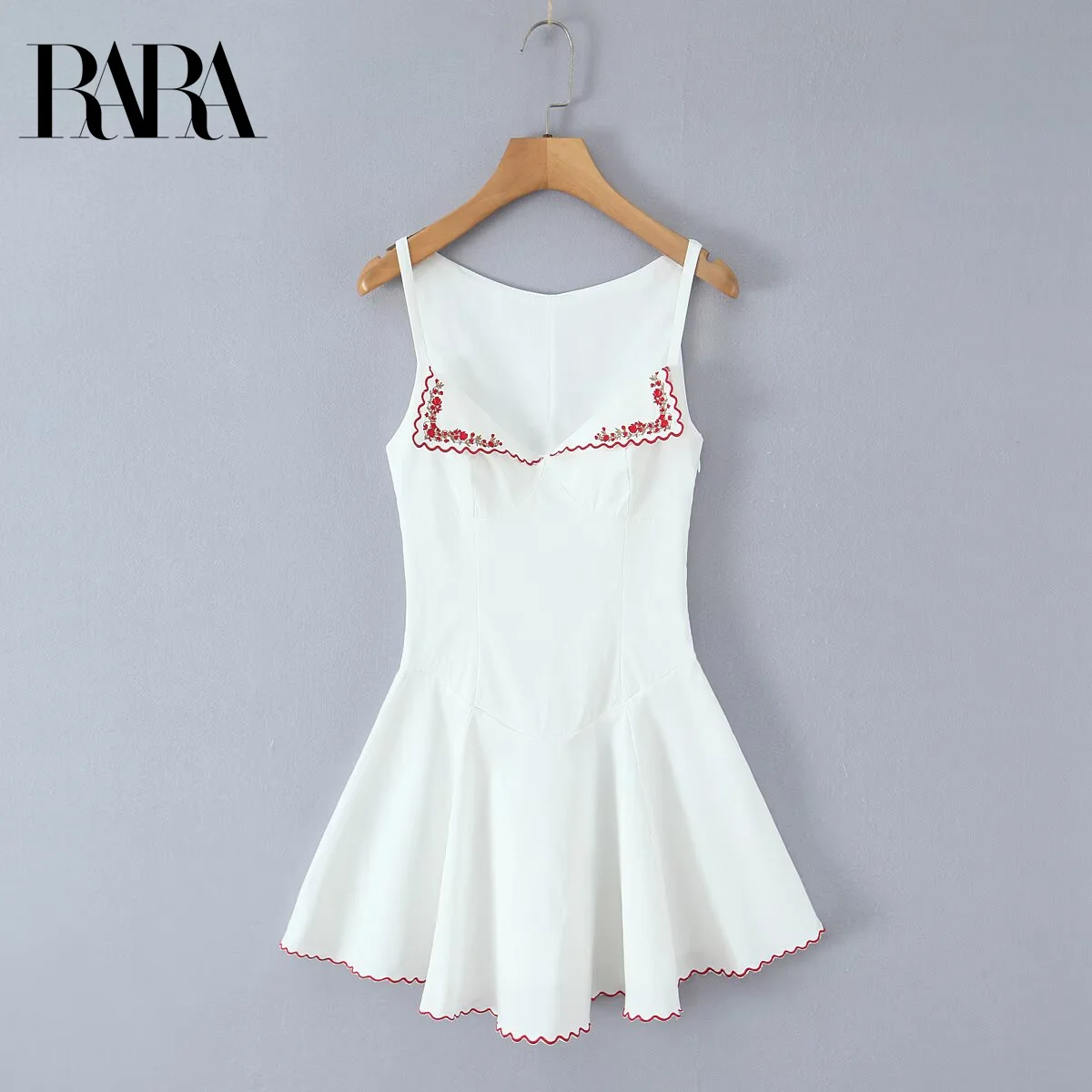 RARA2025 new summer women's casual fashion girl style waist slim sexy lapel sleeveless suspender mini dress
RARA2025 new summer women's casual fashion girl style waist slim sexy lapel sleeveless suspender mini dress