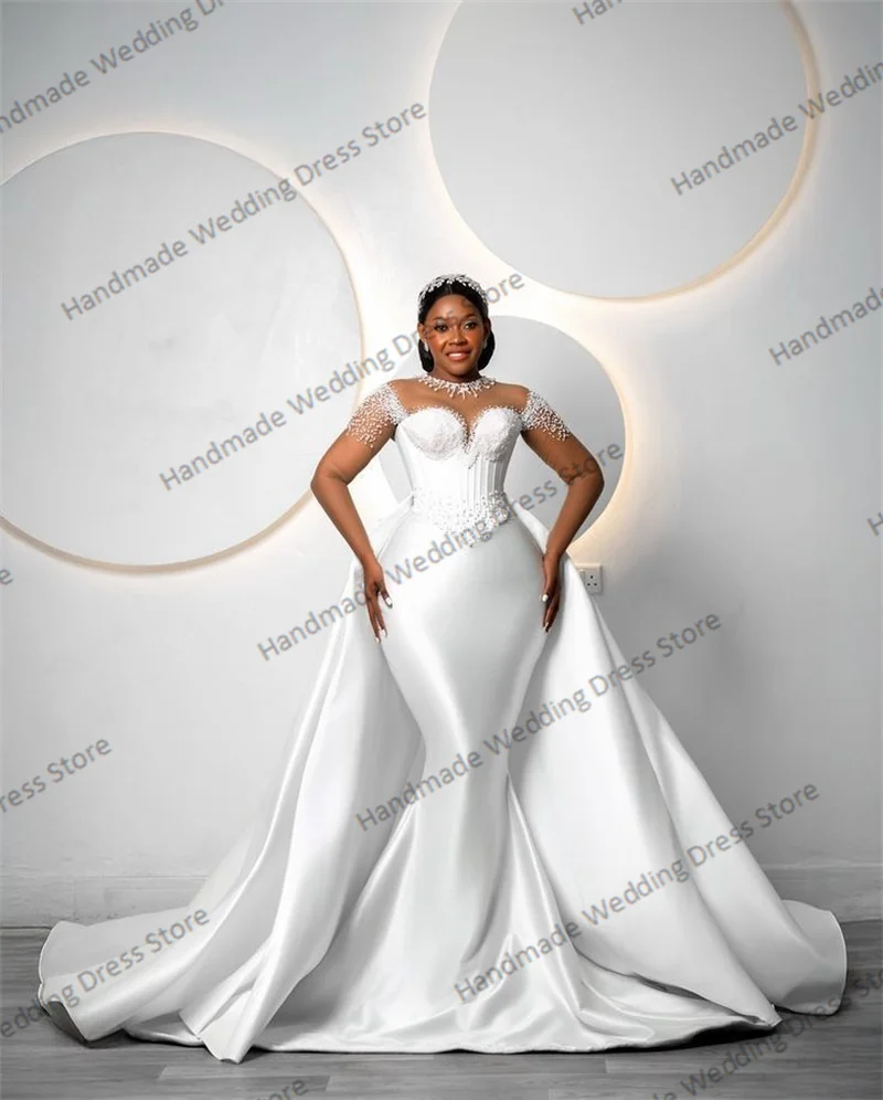 Luxury Crystals Wedding Dress Overskirt Sexy Sheer Neck Short Sleeveless Mermaid Bridal Party Gown Customized Beach Long Robe
Luxury Crystals Wedding Dress Overskirt Sexy Sheer Neck Short Sleeveless Mermaid Bridal Party Gown Customized Beach Long Robe