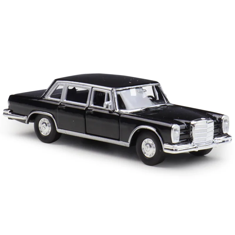 WELLY Retro 1963 Mercedes-Benz 600 1:36 Diecast Alloy Vehicle Pull Back Classic Luxury Car Model Collection & Decoration Gift
WELLY Retro 1963 Mercedes-Benz 600 1:36 Diecast Alloy Vehicle Pull Back Classic Luxury Car Model Collection & Decoration Gift