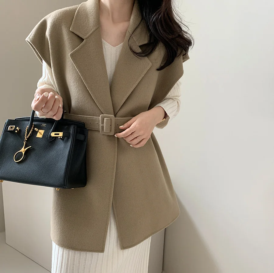 Korean Autumn Elegant Lapel Wool Vest With Belt Solid Cardigan Sleeveless Jacket Wasitcoat Female Formal OL Blazer Suit Coat
Korean Autumn Elegant Lapel Wool Vest With Belt Solid Cardigan Sleeveless Jacket Wasitcoat Female Formal OL Blazer Suit Coat
