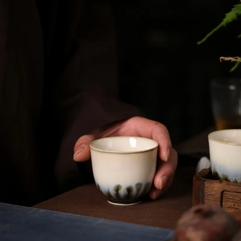 ★Jingdezhen Porcelain Kung Fu Tea Set Tea Cup Set Household Kiln Baked Large Capacity Tea Cup Master Cup Unipolar Light Blue
★Jingdezhen Porcelain Kung Fu Tea Set Tea Cup Set Household Kiln Baked Large Capacity Tea Cup Master Cup Unipolar Light Blue