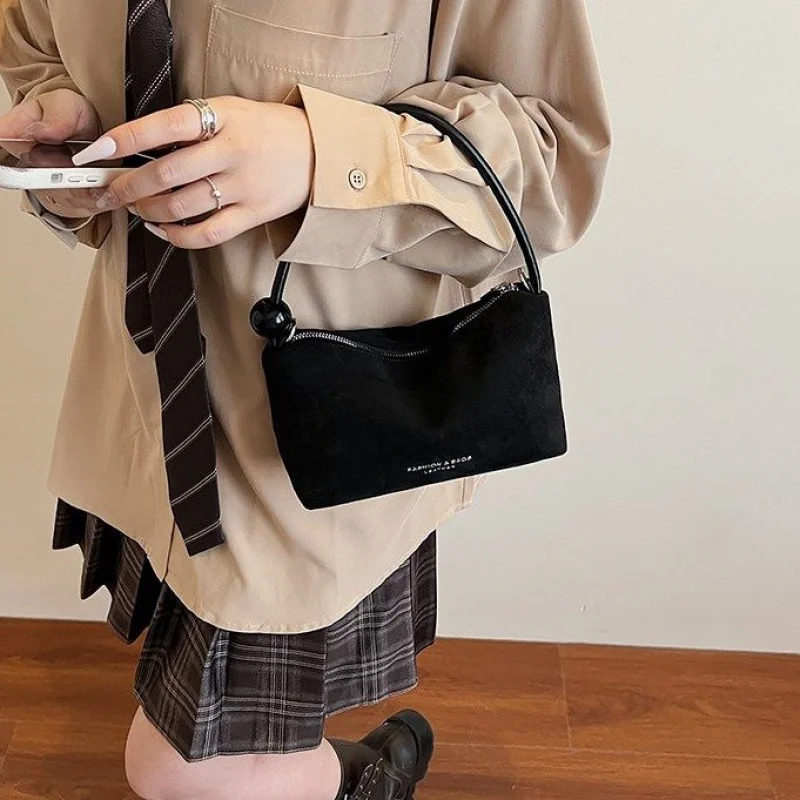 Высококачественная женская сумка через плечо из кожи с рисунком Comet, элегантная, винтажная, легкая, мягкая, San Marino
Высококачественная женская сумка через плечо из кожи с рисунком Comet, элегантная, винтажная, легкая, мягкая, San Marino