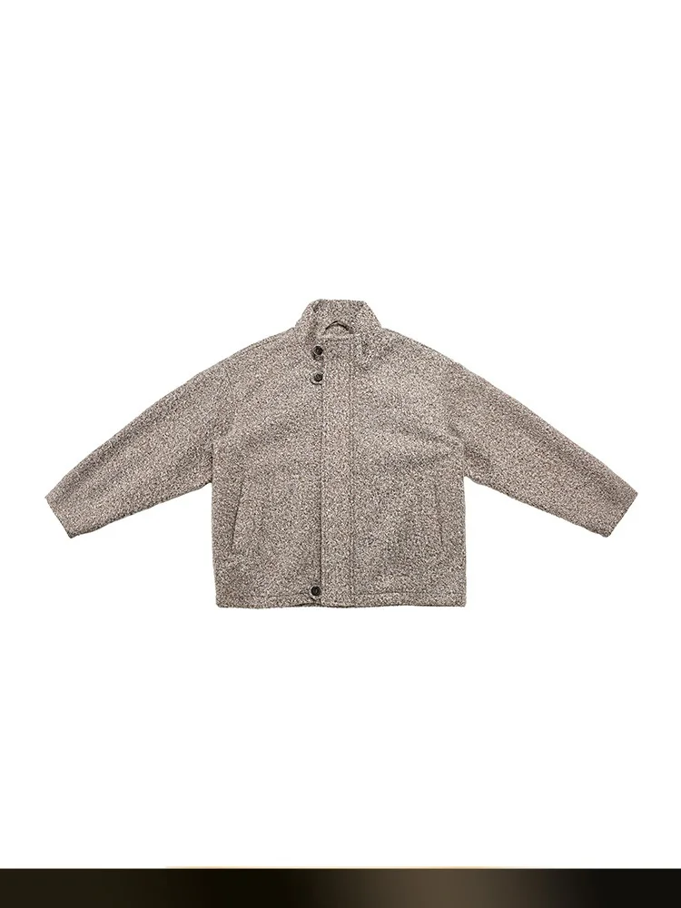 Nted American Retro Long Woolen Collar ort Jaet Autumn Casual Laid-ba Sle Couple Loose Warm Outerwear
Nted American Retro Long Woolen Collar ort Jaet Autumn Casual Laid-ba Sle Couple Loose Warm Outerwear