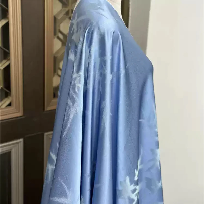 1 meter 75% Mulberry Silk 25% Cotton 23 momme Thick Jacquard Fabric Misty Blue 135cm 53" wide by the yard JN789
1 meter 75% Mulberry Silk 25% Cotton 23 momme Thick Jacquard Fabric Misty Blue 135cm 53" wide by the yard JN789