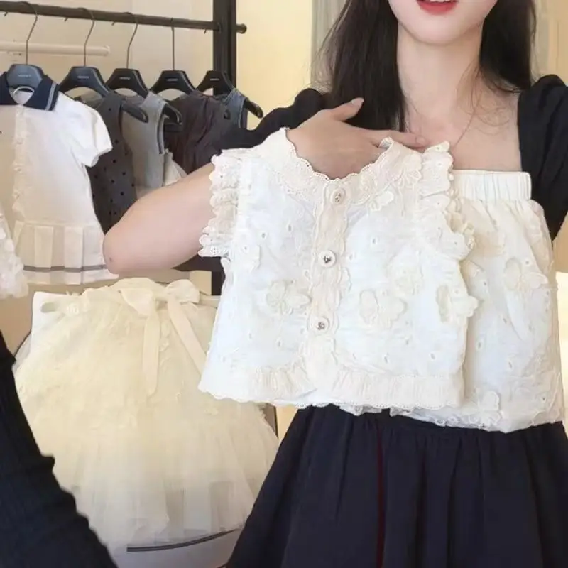 Summer Outfit for Girls, Summer Set with Embroidered Vest, Children's Embroidered Lace Collar Stylish Two-Piece Set500115
Summer Outfit for Girls, Summer Set with Embroidered Vest, Children's Embroidered Lace Collar Stylish Two-Piece Set500115