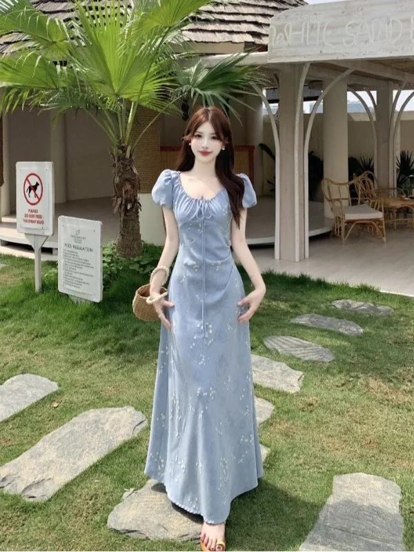 plus Size Women's Gentle Style Floral Embroidery Bubble Sleeve Dress Slimming Waist Design A-Line Long Dress Summer New Arrival
plus Size Women's Gentle Style Floral Embroidery Bubble Sleeve Dress Slimming Waist Design A-Line Long Dress Summer New Arrival