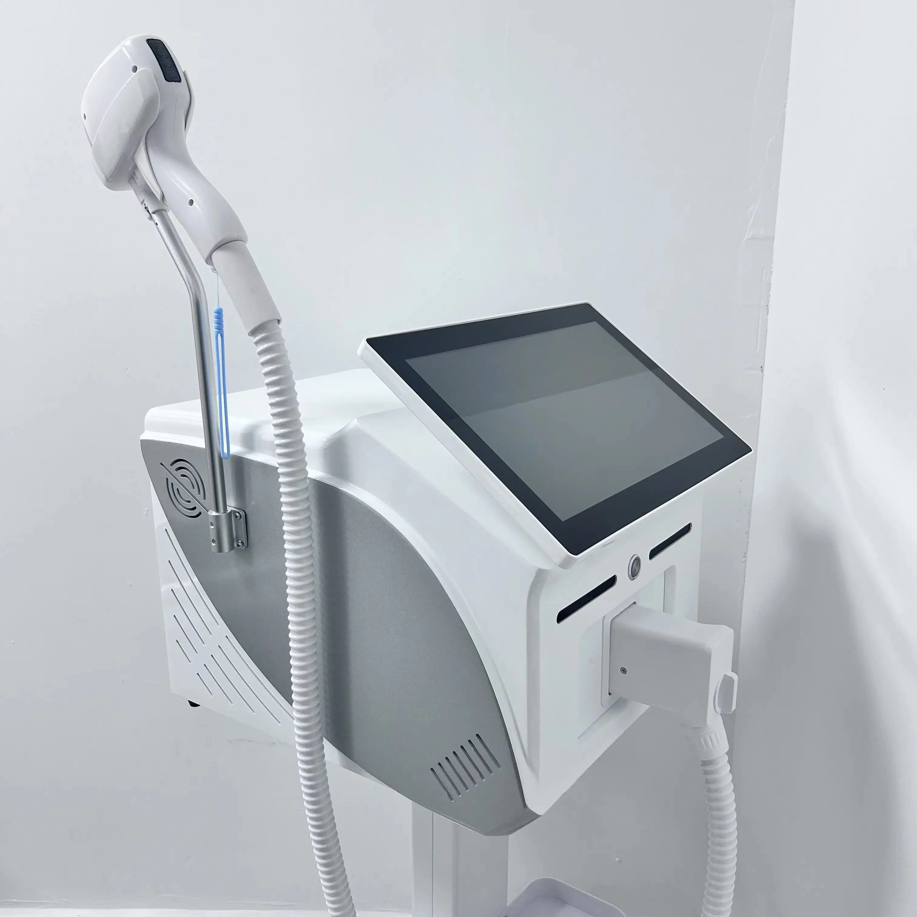 4 Wavelength 808 Nm Skin Rejuvenation Ice Platinum Depilacion 755 940 1064 808nm Diode Laser Hair Removal 4000w Machine
4 Wavelength 808 Nm Skin Rejuvenation Ice Platinum Depilacion 755 940 1064 808nm Diode Laser Hair Removal 4000w Machine