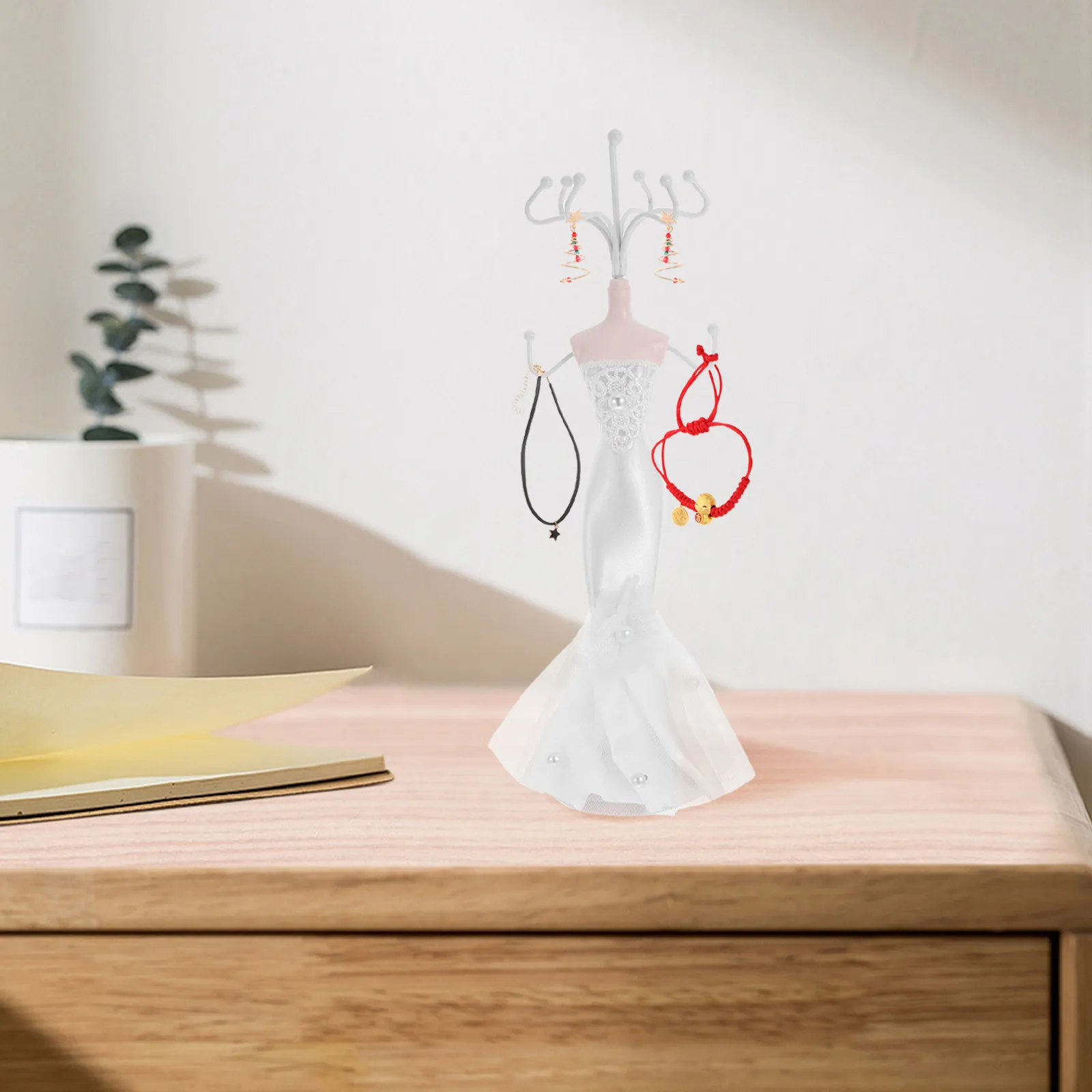 Elegant Jewelry Display Stand for Earrings Rings Bracelets Necklaces Bridal Home Decor White Jewelry Holder Mannequin Organizer
Elegant Jewelry Display Stand for Earrings Rings Bracelets Necklaces Bridal Home Decor White Jewelry Holder Mannequin Organizer