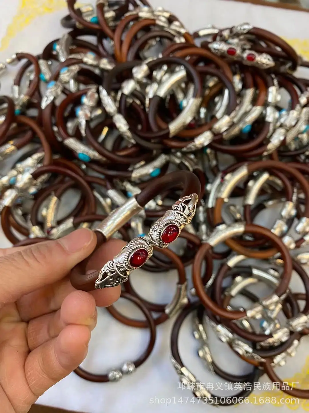 Buddha Tibetan Jewelry, Spatholobus Suberectus Bracelets
Buddha Tibetan Jewelry, Spatholobus Suberectus Bracelets