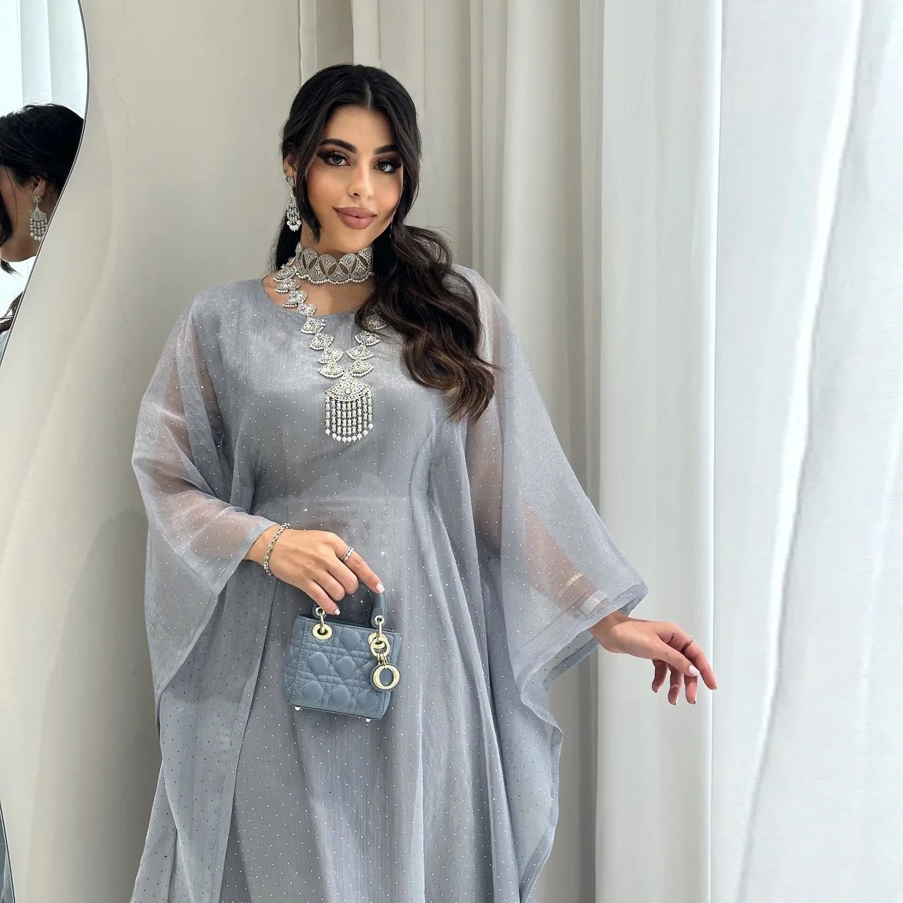 New Long Sleeves Saudi Arabia Prom Dresses O-Neck Ankle Length Shinny Formal Occasion Party Abaya Dress Women Evening Dress
New Long Sleeves Saudi Arabia Prom Dresses O-Neck Ankle Length Shinny Formal Occasion Party Abaya Dress Women Evening Dress