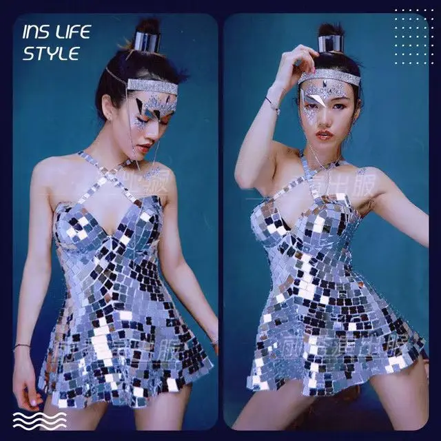Flashing Silver Mirrors Women Singer Short Dress Evening Dance Dress Prom Party Dress Birthday Celebrate Outfit
Flashing Silver Mirrors Women Singer Short Dress Evening Dance Dress Prom Party Dress Birthday Celebrate Outfit