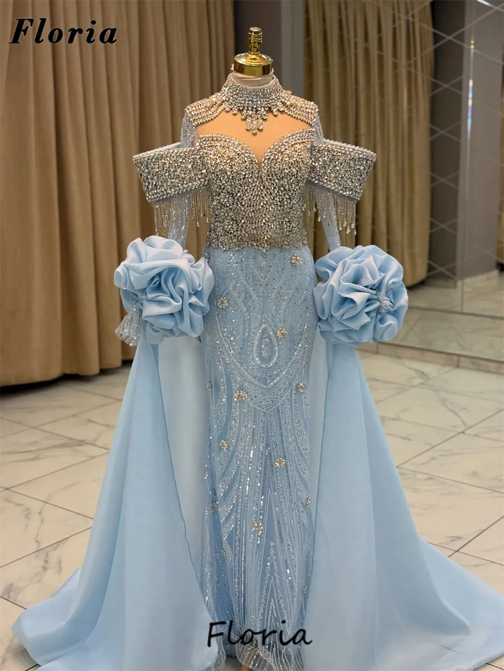 Арабские светло-голубые вечерние платья с бисером Блестящие кристаллы Свадебные платья для гостей Индивидуальные обручальные платья Халаты Du Soir
Арабские светло-голубые вечерние платья с бисером Блестящие кристаллы Свадебные платья для гостей Индивидуальные обручальные платья Халаты Du Soir