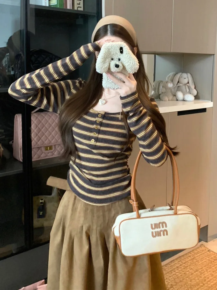 Slim Fit Long Sleeve T-Shirt Women's Base Layer Top with Half Skirt Two Piece Set Korean Style Commute Stripe Pattern
Slim Fit Long Sleeve T-Shirt Women's Base Layer Top with Half Skirt Two Piece Set Korean Style Commute Stripe Pattern