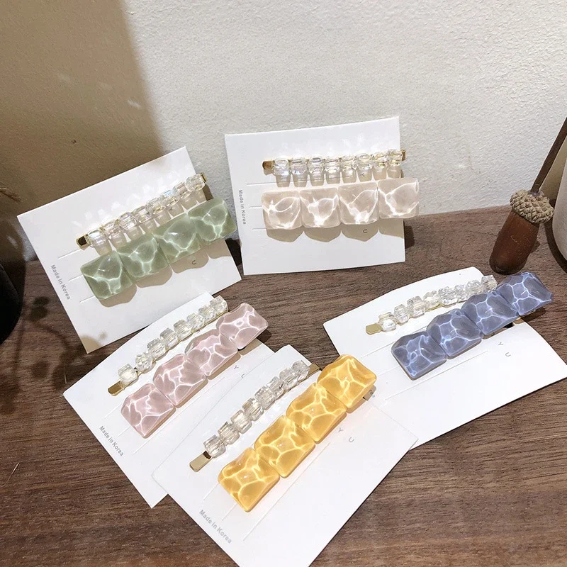 Stylish Sideburns Hair Clip with Unique Water Ripple Pattern, Ideal for Summer Holidays
Stylish Sideburns Hair Clip with Unique Water Ripple Pattern, Ideal for Summer Holidays