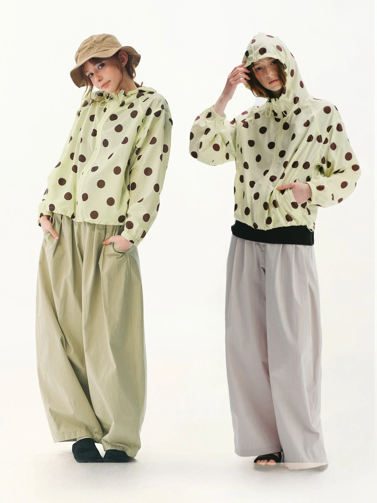 UNRETRO UPF50 Lightweight Breathable Outdoor Women's Sun Protection Clothing Polka Dot Print Hooded Jacket Summer Fashion
UNRETRO UPF50 Lightweight Breathable Outdoor Women's Sun Protection Clothing Polka Dot Print Hooded Jacket Summer Fashion