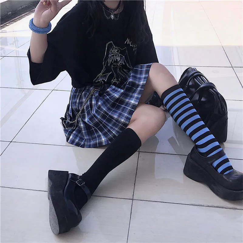 2025 European and American Spring/Summer New Style Japanese Sweet, Fresh, Casual, Versatile, Checkered Short, pleated Skirt, Hal
2025 European and American Spring/Summer New Style Japanese Sweet, Fresh, Casual, Versatile, Checkered Short, pleated Skirt, Hal