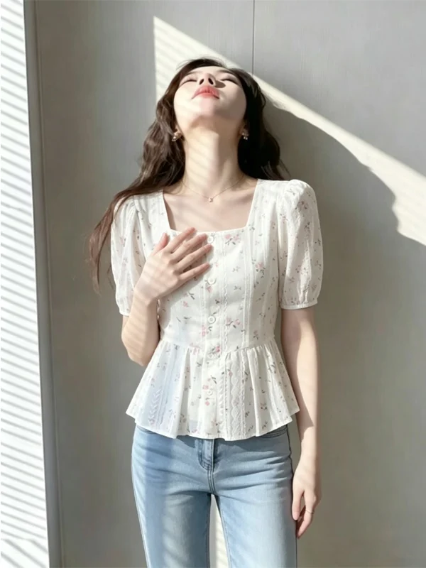Elegant Floral Print Short Sleeve Square Collar Single Button Cardigan Women's Summer New Style White Color Age Reduction Top
Elegant Floral Print Short Sleeve Square Collar Single Button Cardigan Women's Summer New Style White Color Age Reduction Top