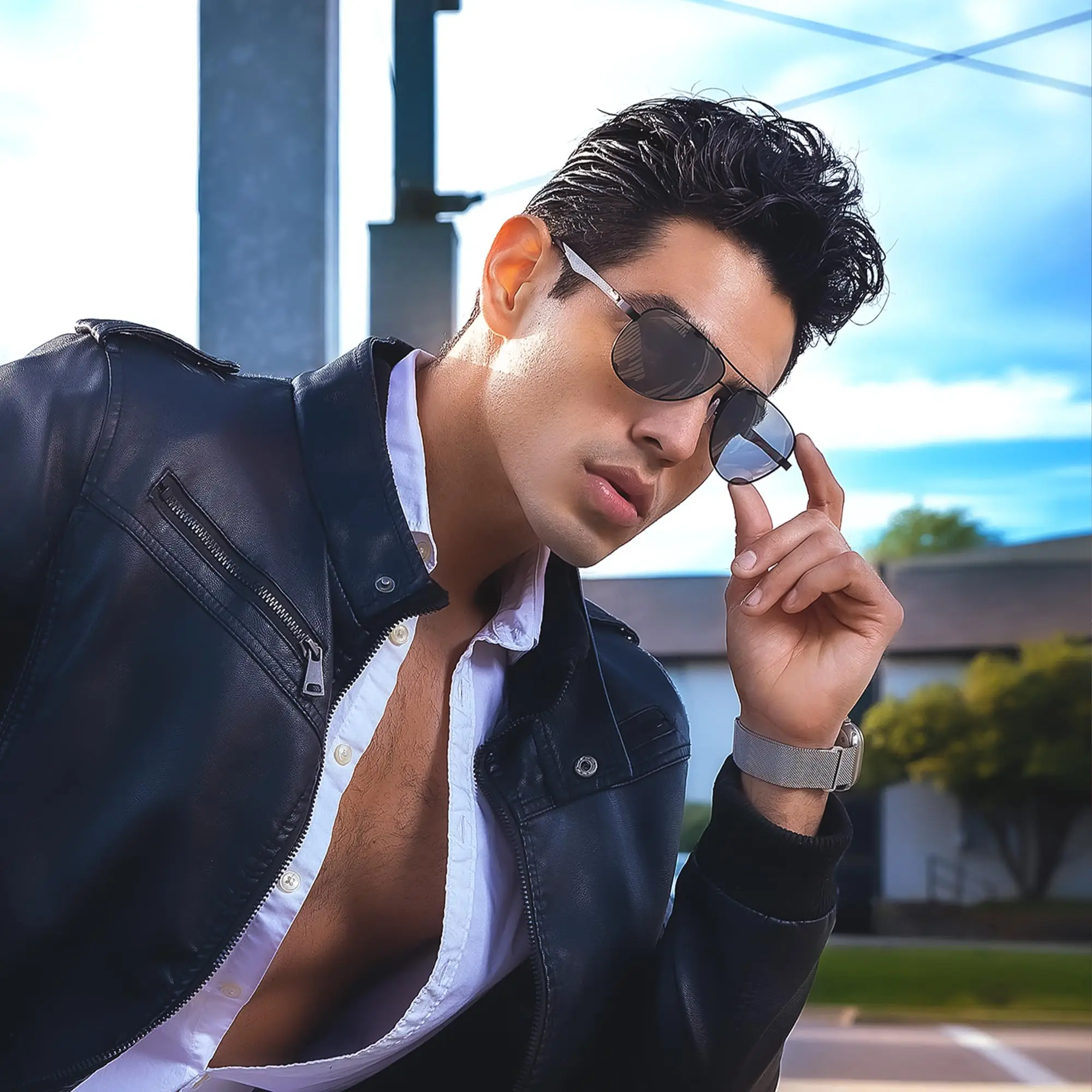 Солнцезащитные очки BLUEMOKY в стиле ретро для мужчин, поляризационные, модные металлические оправы с полной защитой от ультрафиолета UV400
Солнцезащитные очки BLUEMOKY в стиле ретро для мужчин, поляризационные, модные металлические оправы с полной защитой от ультрафиолета UV400