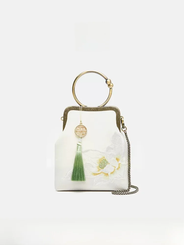 Tianxu Chinese Sle Velvet Embroidered Qipao Hanfu White Handbag Women's Crossbody Lo Bule Soft Fabric Leisure Bag
Tianxu Chinese Sle Velvet Embroidered Qipao Hanfu White Handbag Women's Crossbody Lo Bule Soft Fabric Leisure Bag