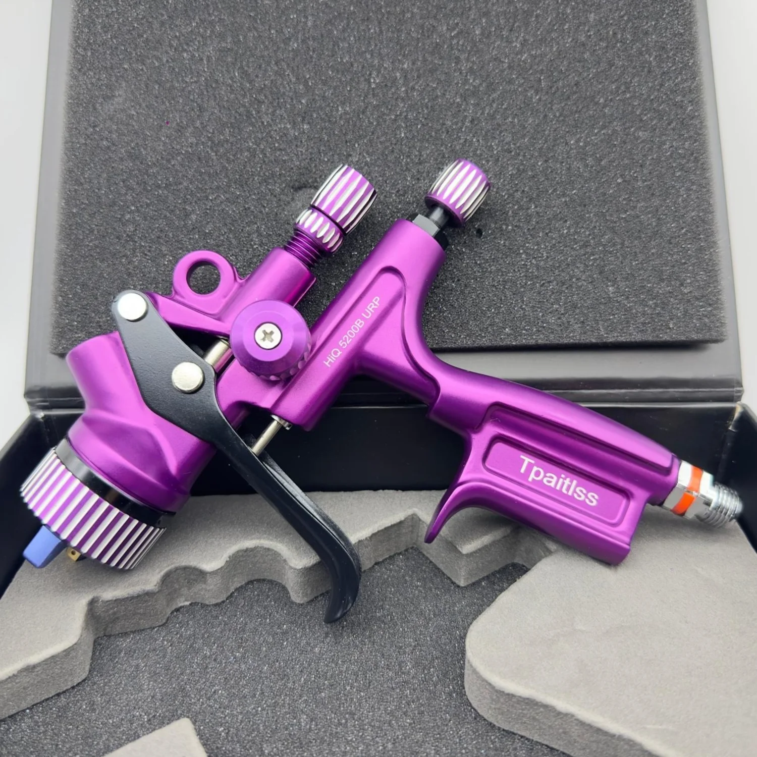 Tpaitlss Purple HVLP 5200 Spray Gun 1.3mm Car Spray Paint Tool with Adapter Pot Spray Air Spray Gun Atomization 260L/MIn.
Tpaitlss Purple HVLP 5200 Spray Gun 1.3mm Car Spray Paint Tool with Adapter Pot Spray Air Spray Gun Atomization 260L/MIn.