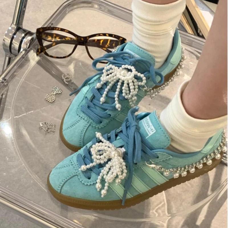 Pearl Bow Shoe Accessories for Cortez Sneakers Heel Chain Shoe Flower Accessories, Beaded Pendant Decorations for Sports Shoes
Pearl Bow Shoe Accessories for Cortez Sneakers Heel Chain Shoe Flower Accessories, Beaded Pendant Decorations for Sports Shoes