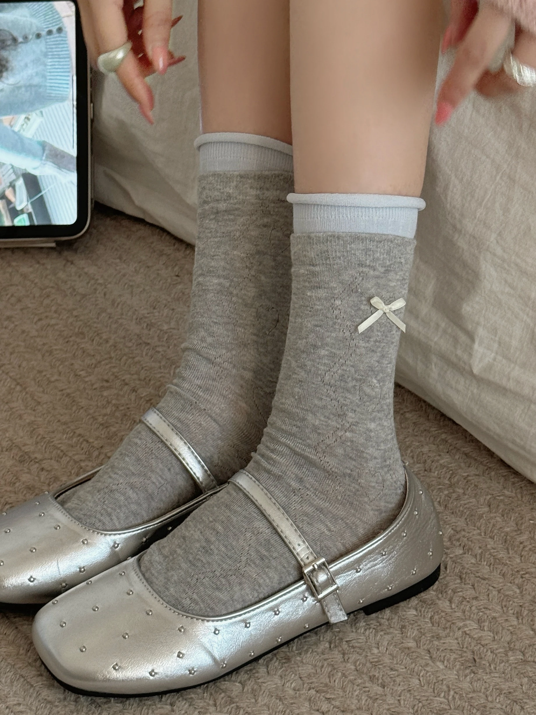 Gray Miu Series Socks Women's Mid-Calf Summer Thin Color Block Double Ribbed Lolita Knot Pure Cotton Bulk Socks
Gray Miu Series Socks Women's Mid-Calf Summer Thin Color Block Double Ribbed Lolita Knot Pure Cotton Bulk Socks