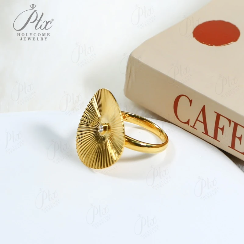 Кольцо на заказ доступно в комплекте из золота S925/18 карат с бриллиантами, исключительно для женщин, подходит в качестве унікального памятного подарка
Кольцо на заказ доступно в комплекте из золота S925/18 карат с бриллиантами, исключительно для женщин, подходит в качестве унікального памятного подарка