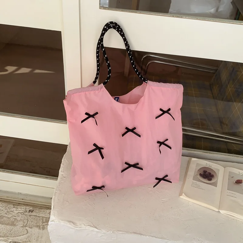 Women Shoulder Bags Large Capacity Ballet Bow Canvas Tote Bag Fashionable and Versatile for Daily Commuting Bag School Shopping
Women Shoulder Bags Large Capacity Ballet Bow Canvas Tote Bag Fashionable and Versatile for Daily Commuting Bag School Shopping