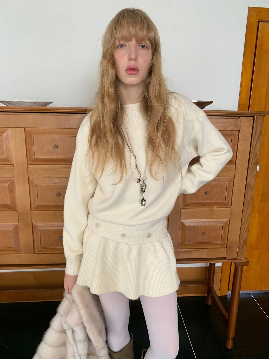 DKZ Winter New Simple Two-Way Design Detachable Hem Sweater Skirt Casual Comfortable Long Sve round Ne Warm Thermal Wome...
DKZ Winter New Simple Two-Way Design Detachable Hem Sweater Skirt Casual Comfortable Long Sve round Ne Warm Thermal Wome...