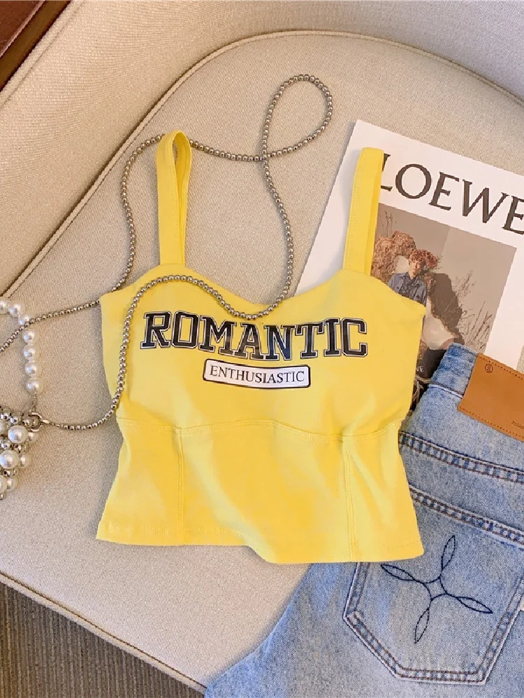 Stylish American Sport Strap Vest Women Summer New Outwear Cute Spicy Sleeveless Top Comfortable Fit Short Length Silk Material
Stylish American Sport Strap Vest Women Summer New Outwear Cute Spicy Sleeveless Top Comfortable Fit Short Length Silk Material
