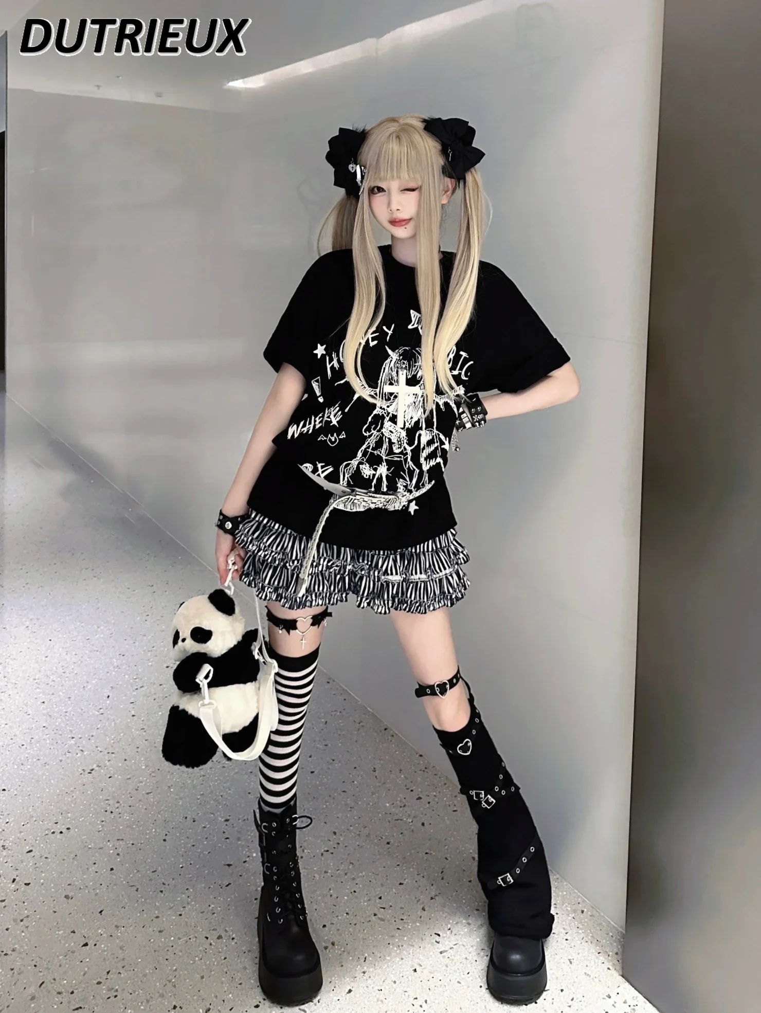 Fashion Harajuku Subculture Loose Two-dimensional Short-sleeved Top Men's and Women's T-shirt Summer Casual Round Neck Tees
Fashion Harajuku Subculture Loose Two-dimensional Short-sleeved Top Men's and Women's T-shirt Summer Casual Round Neck Tees