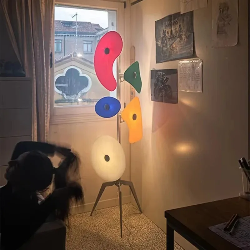 Modern Creative Floor Lamp Designer Living Room Bedroom Bedside Lamp Artistic Personality Decorative Standing Light LED Lighting
Modern Creative Floor Lamp Designer Living Room Bedroom Bedside Lamp Artistic Personality Decorative Standing Light LED Lighting