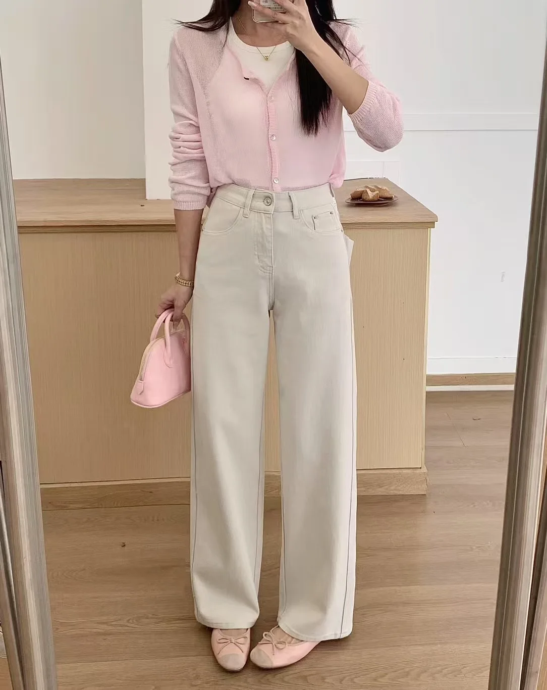Soft denim four-sided elastic side splicing spring new high-waisted thin straight wide-leg pants thin jeans women
Soft denim four-sided elastic side splicing spring new high-waisted thin straight wide-leg pants thin jeans women