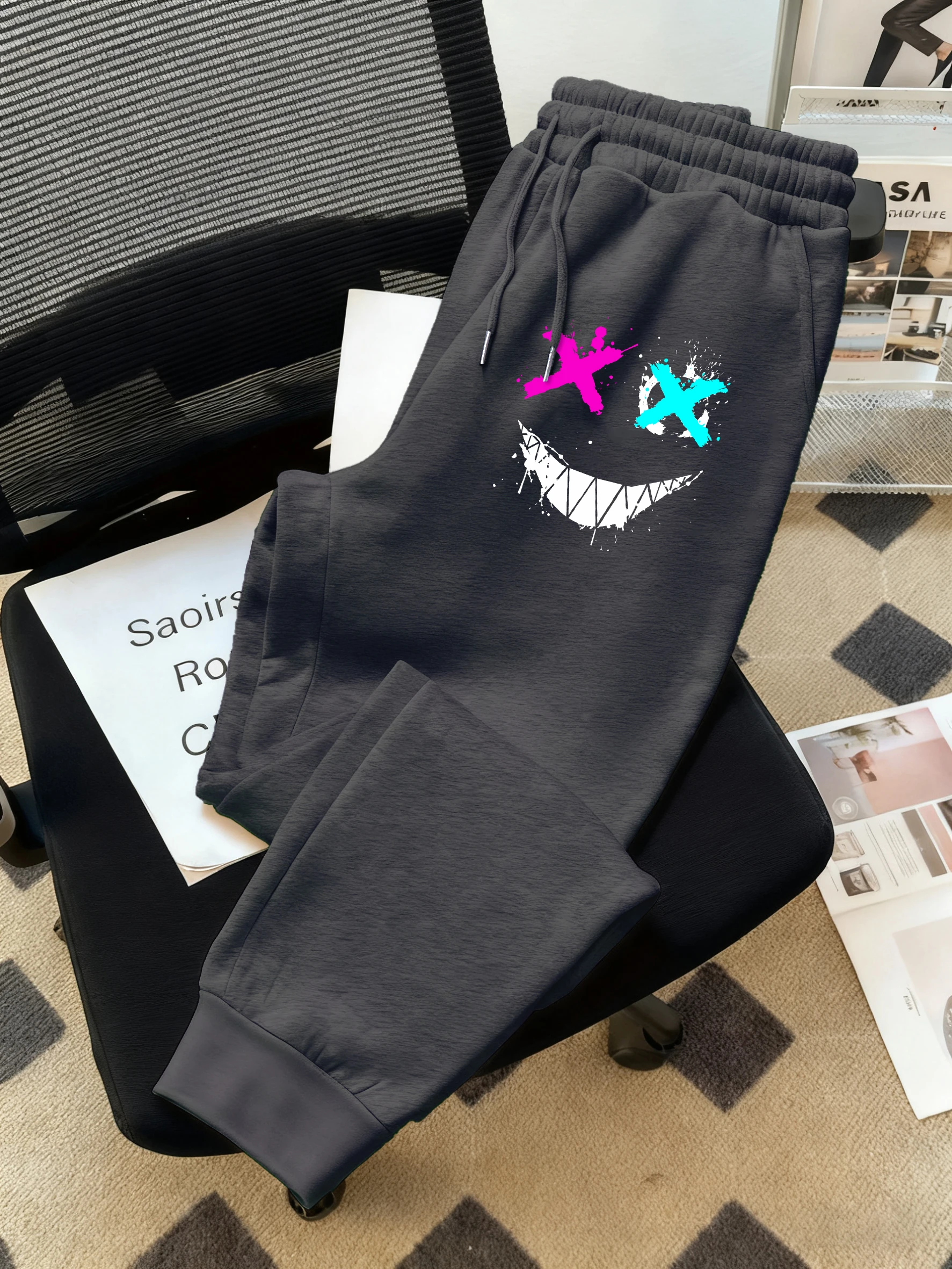 Stay Happy At All Times Slant Pocket Elastic Waist Men'S Pants Pocket Loose Long Pant Fashion Casual Unisex Sports Sweatpants
Stay Happy At All Times Slant Pocket Elastic Waist Men'S Pants Pocket Loose Long Pant Fashion Casual Unisex Sports Sweatpants