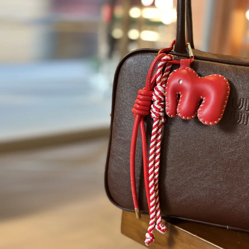 Original Funny Elephant Bag Pendant, Ins Hot High-end Pendant, Keychain Braided Rope Pendant Bag Accessories
Original Funny Elephant Bag Pendant, Ins Hot High-end Pendant, Keychain Braided Rope Pendant Bag Accessories