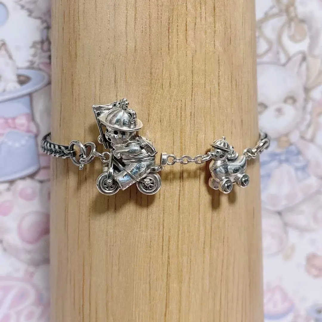 925 Sterling Silver Bear Riding Bicycle Dragging Chicken With Movable Wheels Clasp Buckle Connector For Bracelet Chain Lock
925 Sterling Silver Bear Riding Bicycle Dragging Chicken With Movable Wheels Clasp Buckle Connector For Bracelet Chain Lock