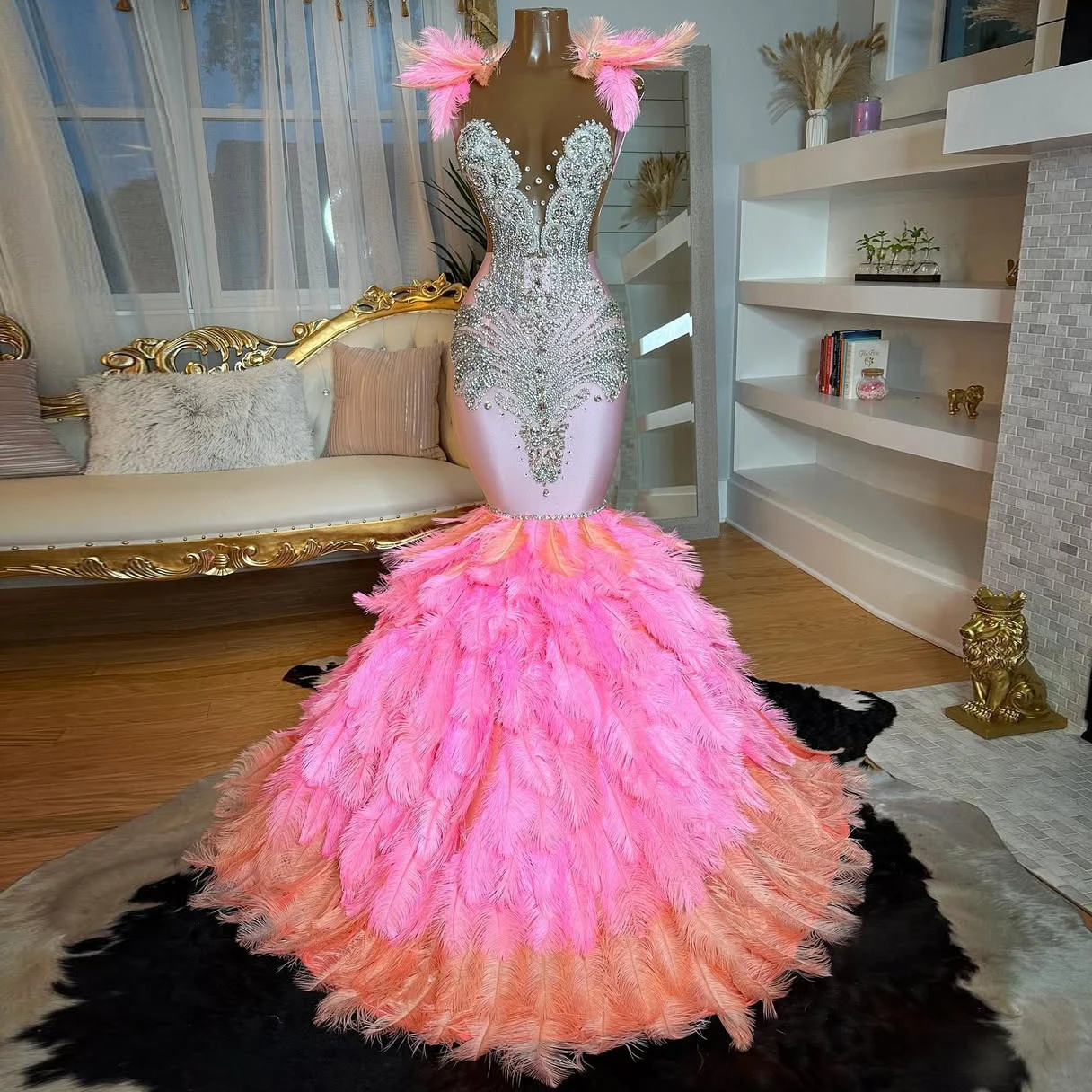 Pink Feather Design Mermaid Party Dress Luxury Crystal Beaded Evening Dress Sleeveless Floor Length Party Dress Customized
Pink Feather Design Mermaid Party Dress Luxury Crystal Beaded Evening Dress Sleeveless Floor Length Party Dress Customized