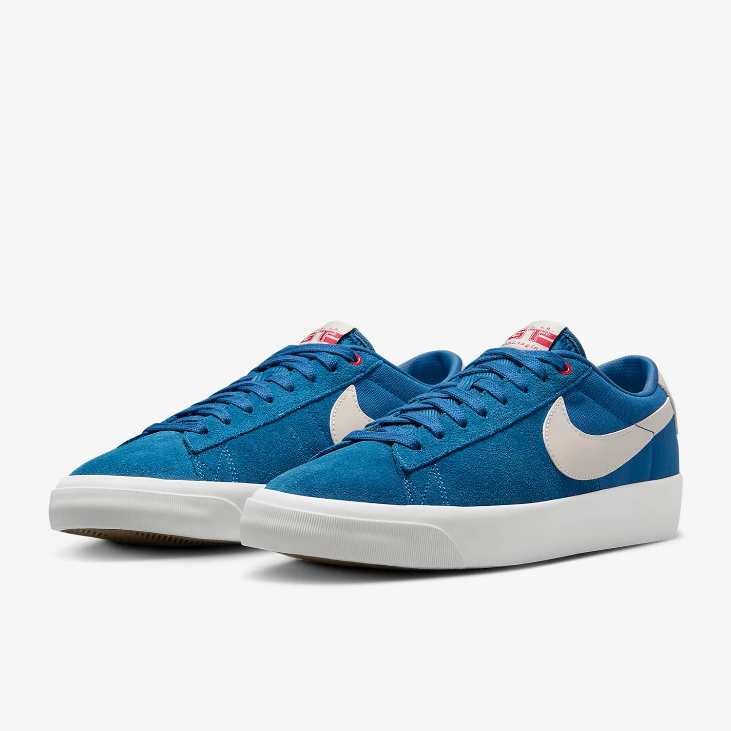 Оригинальные низкие кроссовки унисекс для скейтбординга Nike SB Zoom Blazer DC7695-403
Оригинальные низкие кроссовки унисекс для скейтбординга Nike SB Zoom Blazer DC7695-403