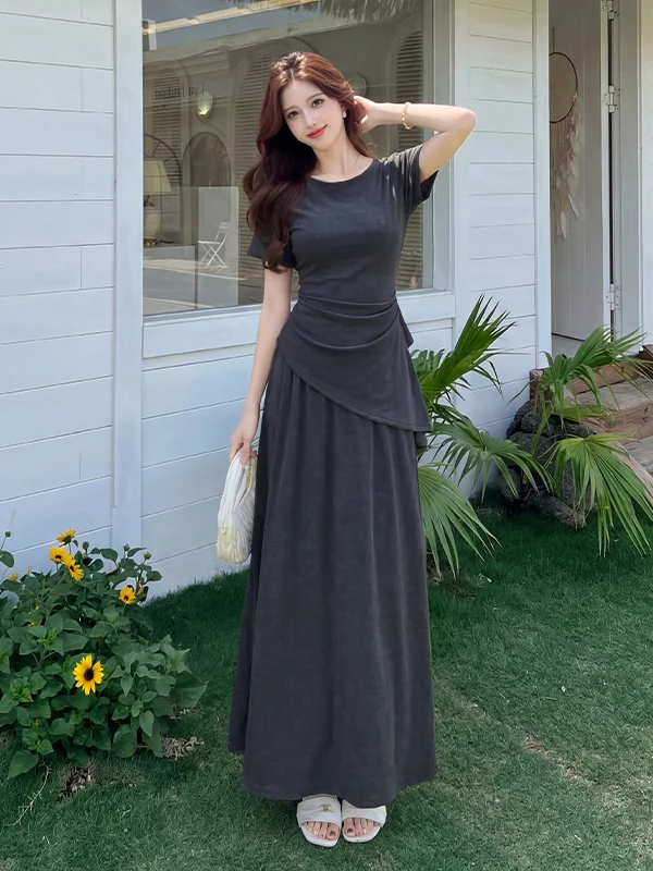 High Waist Asymmetrical T-Shirt Top And Skirt Set Design Sensation Summer New Arrival Women's Fashion Casual Wear Short Sleev...
High Waist Asymmetrical T-Shirt Top And Skirt Set Design Sensation Summer New Arrival Women's Fashion Casual Wear Short Sleev...