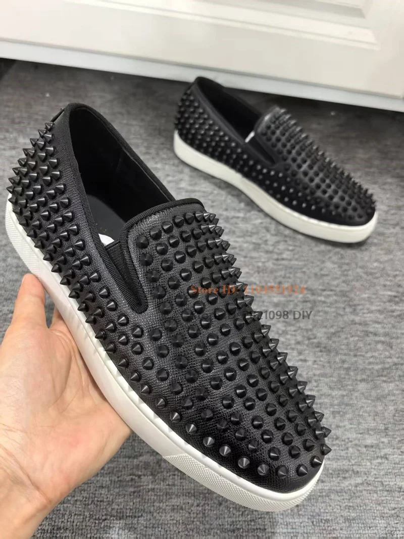 Men's Shoes Black Leather Spikes Slip On Mens Driving Shoes Loafers Retro Gentleman Round Toe Comfortable Rivet Flats
Men's Shoes Black Leather Spikes Slip On Mens Driving Shoes Loafers Retro Gentleman Round Toe Comfortable Rivet Flats