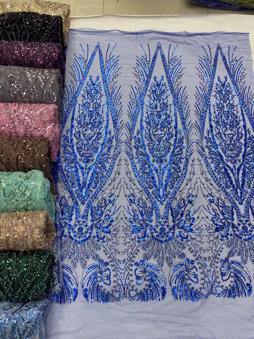 Luxury Bridal Guipure Beaded Fabric Sequins Crafts Lace For Wedding Dress Cloth Materials
Luxury Bridal Guipure Beaded Fabric Sequins Crafts Lace For Wedding Dress Cloth Materials