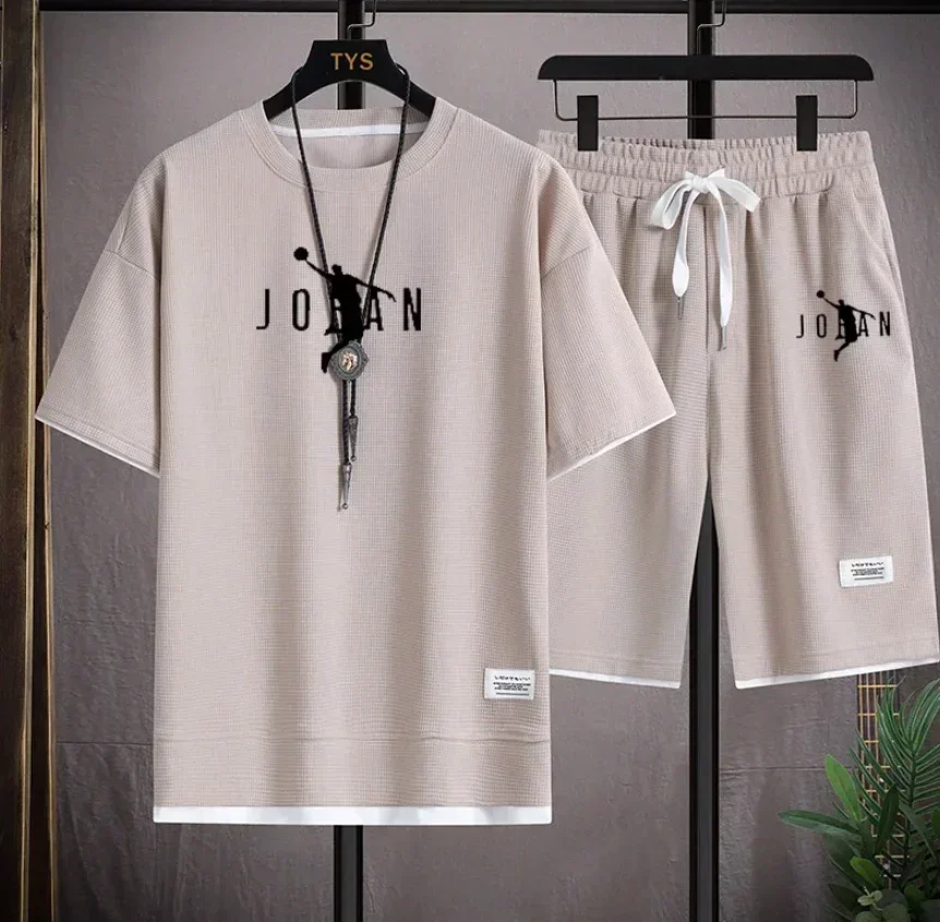 2025 Summer fitness fashion casual sportwear set men's round neck breathable short sleeve T-shirt + jogging shorts 2-piece set
2025 Summer fitness fashion casual sportwear set men's round neck breathable short sleeve T-shirt + jogging shorts 2-piece set