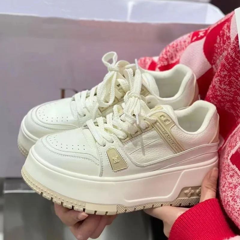 Autumn Woman Designer Shoes Height Increasing Soles Shoe for Women Fashion Platform Shoes Breathable Anti-slip Female Footwear
Autumn Woman Designer Shoes Height Increasing Soles Shoe for Women Fashion Platform Shoes Breathable Anti-slip Female Footwear
