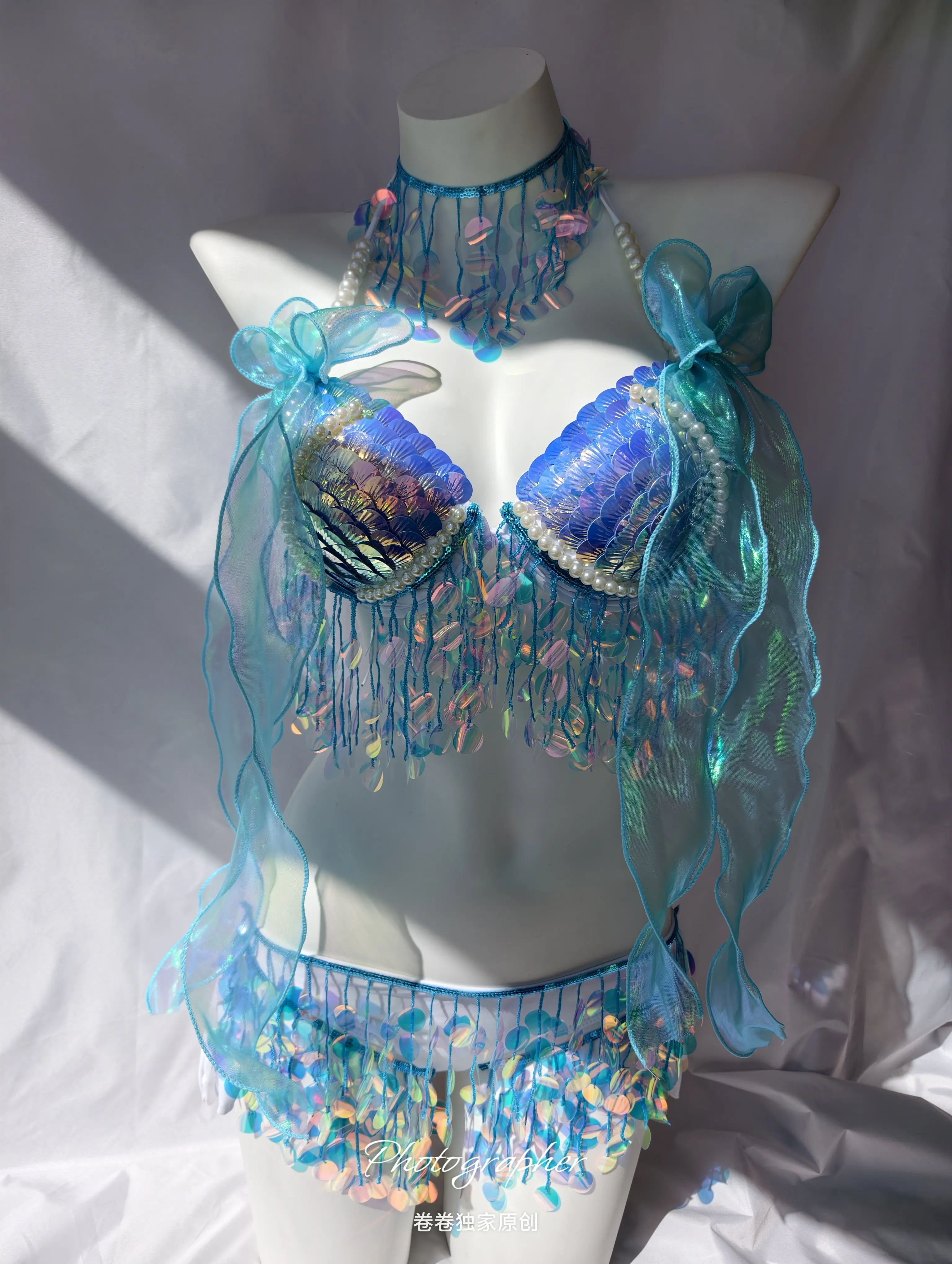 Bar Performance Costume Mermaid Corset Swimsuit Free Diving Dj Singer Dance Tassel Sequin Bra Floating Gauze Wreath Bikini
Bar Performance Costume Mermaid Corset Swimsuit Free Diving Dj Singer Dance Tassel Sequin Bra Floating Gauze Wreath Bikini
