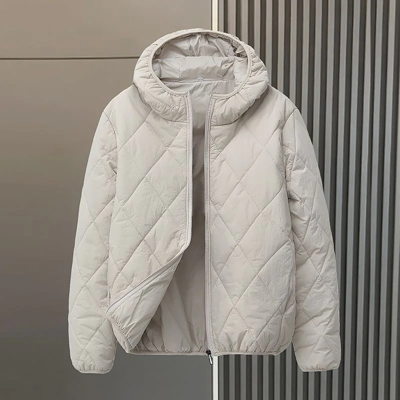 Осень и зима, новая однотонная толстая теплая хлопковая куртка с капюшоном для мужчин, повседневная свободная спортивная ветрозащитная куртка больших размеров M-5XL
Осень и зима, новая однотонная толстая теплая хлопковая куртка с капюшоном для мужчин, повседневная свободная спортивная ветрозащитная куртка больших размеров M-5XL