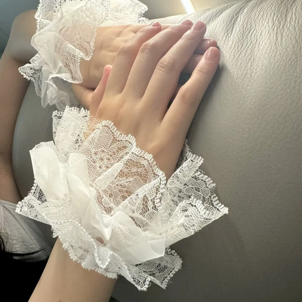 Lolita Lace Fake Cuffs Arm Sleeves Fashion Four Seasons Korean Bubble Wrist Sleeves Decorative Gloves For Pairing
Lolita Lace Fake Cuffs Arm Sleeves Fashion Four Seasons Korean Bubble Wrist Sleeves Decorative Gloves For Pairing