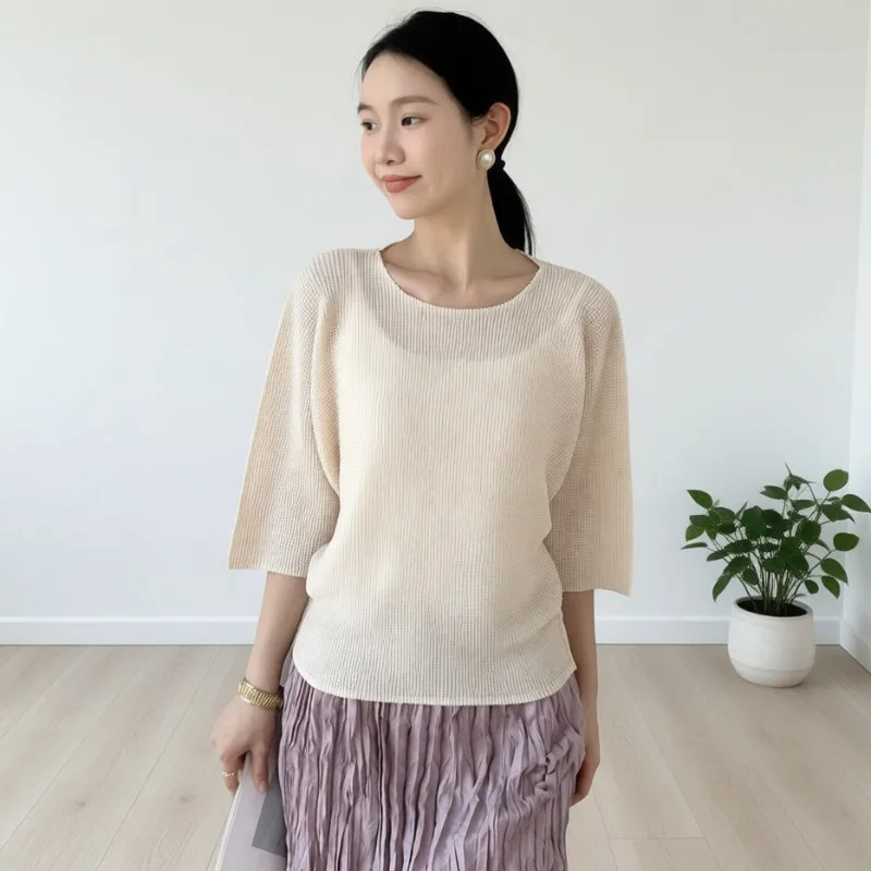 Женская футболка Miyake, простая универсальная повседневная свободная блузка, высокоэластичная тонкая эластичная одежда с круглым вырезом и половиной рукавов, эластичная одежда большого размера
Женская футболка Miyake, простая универсальная повседневная свободная блузка, высокоэластичная тонкая эластичная одежда с круглым вырезом и половиной рукавов, эластичная одежда большого размера