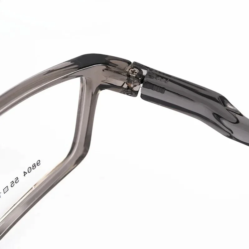 XUKA Sports Explosion-Proof Customizable PrescriptionMen's Women's Running Photochrom Eyewear TR90 Anti-Blue Light Eyewear
XUKA Sports Explosion-Proof Customizable PrescriptionMen's Women's Running Photochrom Eyewear TR90 Anti-Blue Light Eyewear