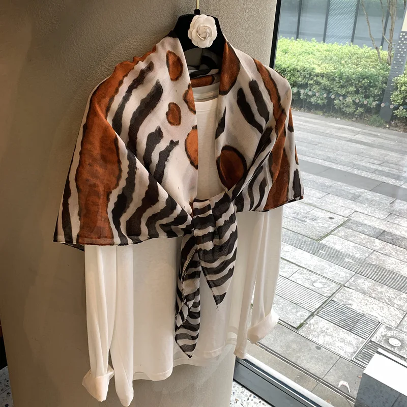 Luxury Scarf Hijab Headband Turban Fashion Female Headscarf Bandana Shawl Wraps Neckerchief Foulards Femme Square
Luxury Scarf Hijab Headband Turban Fashion Female Headscarf Bandana Shawl Wraps Neckerchief Foulards Femme Square